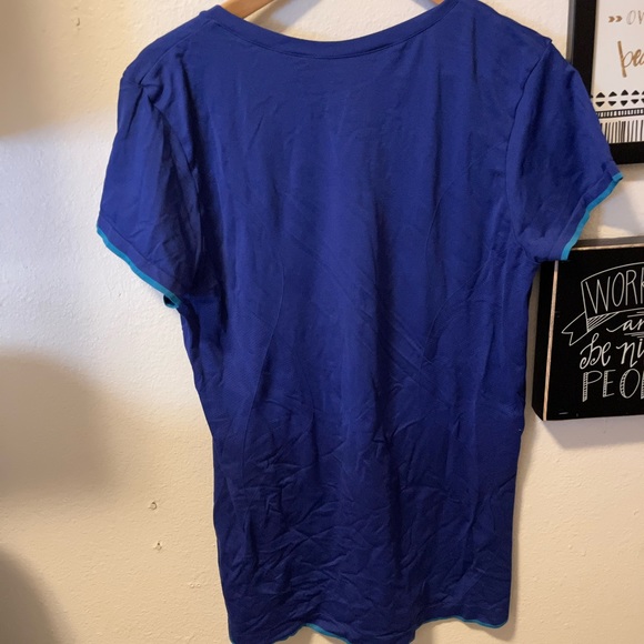 Danskin t-shirt - Picture 2 of 3